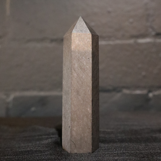 Shungite Tower – EMF Protection, Grounding & Healing (8-10cm)