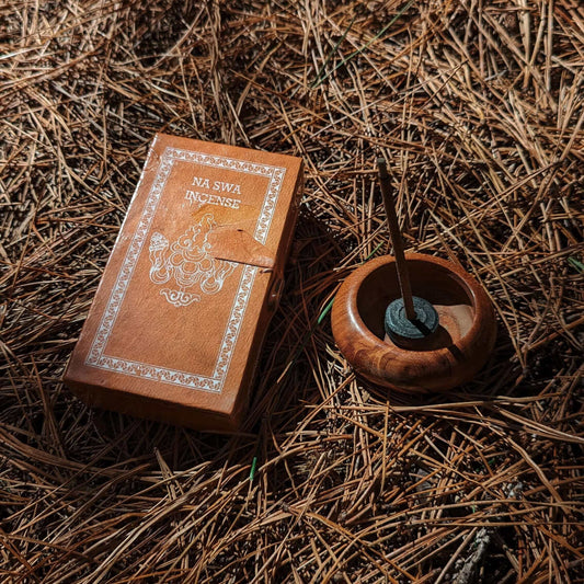 Stupa Incense Box: Na Swa
