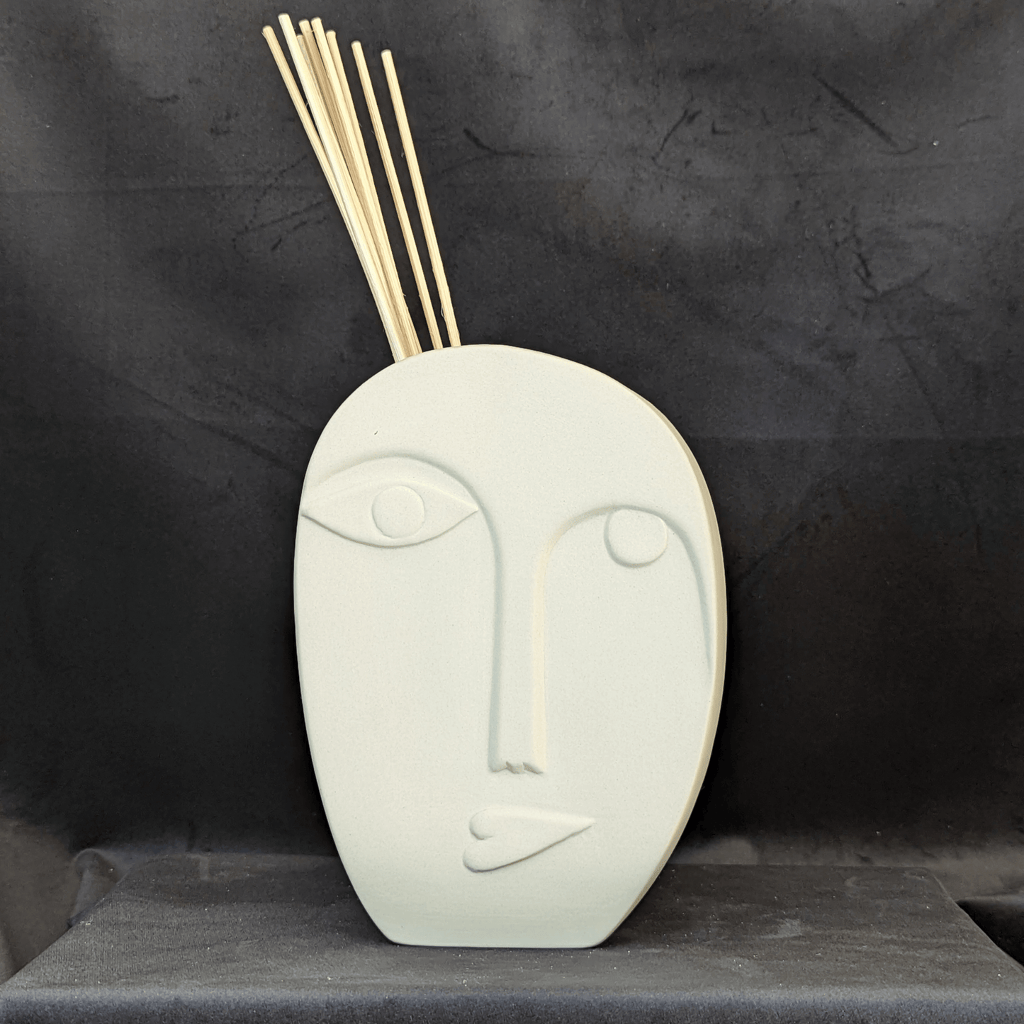 Oval Face - Vase/Reed Diffuser