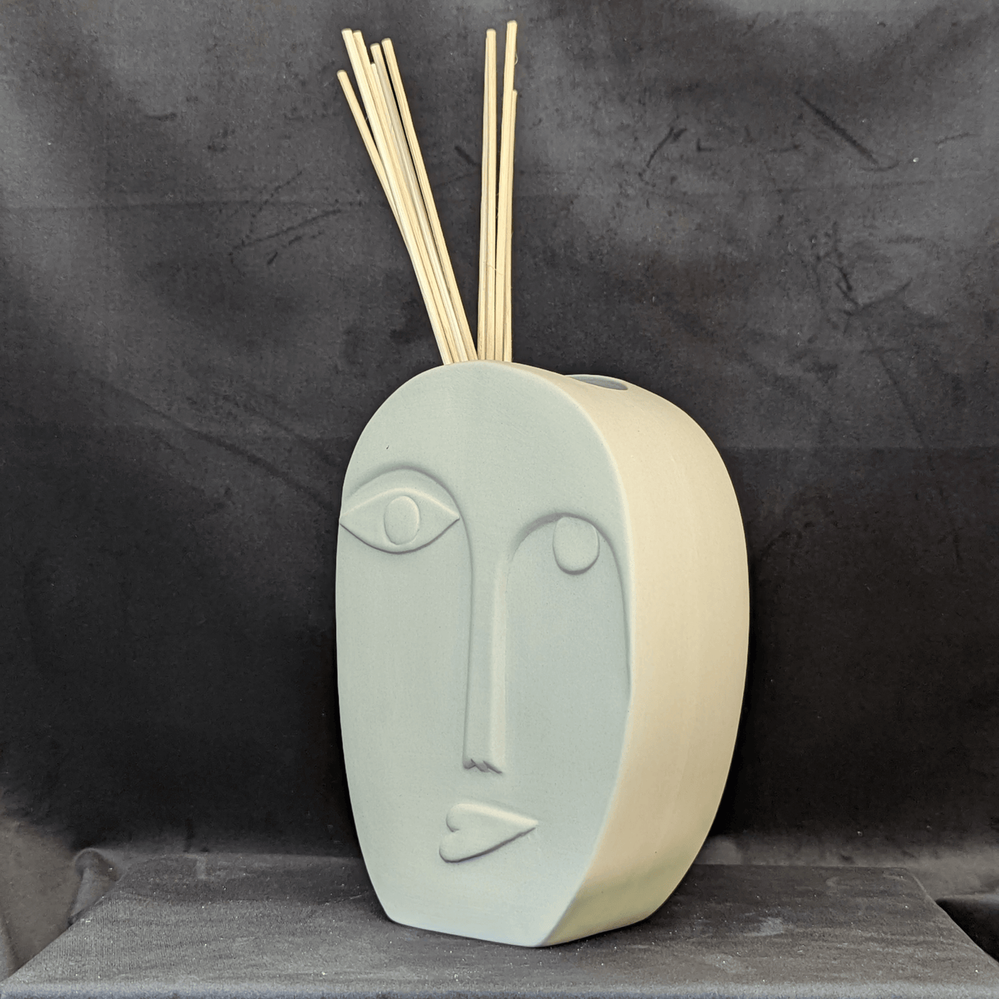 Oval Face - Vase/Reed Diffuser