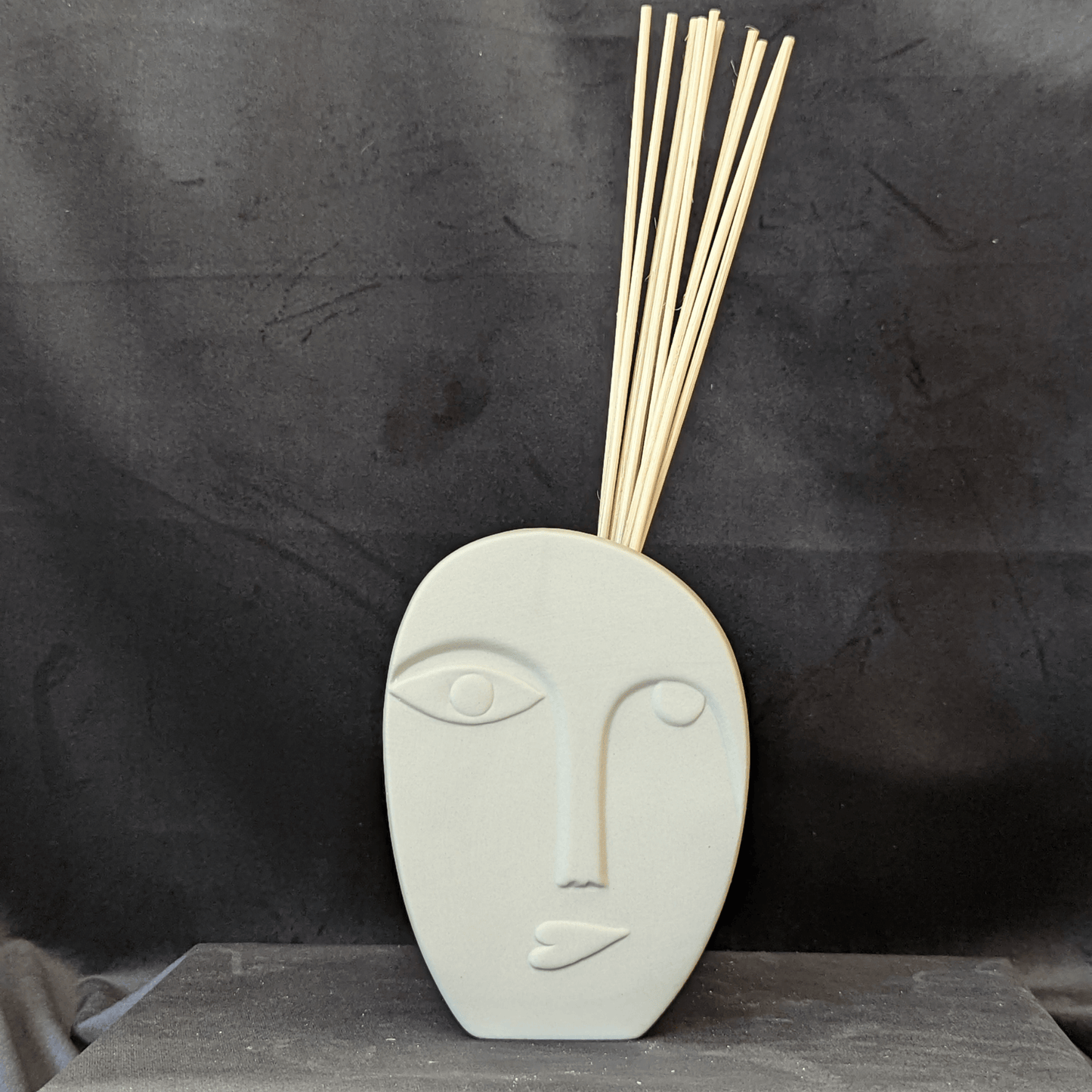 Oval Face - Vase/Reed Diffuser